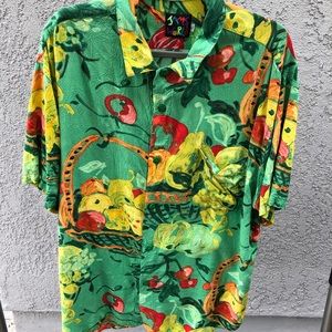 Vintage Jam’ world Hawaiian style Misses Shirt